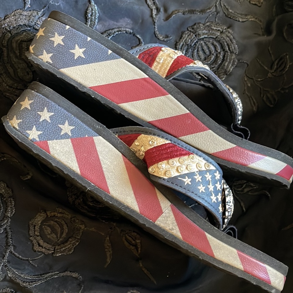 Montana West Sandals - Picture 7 of 10